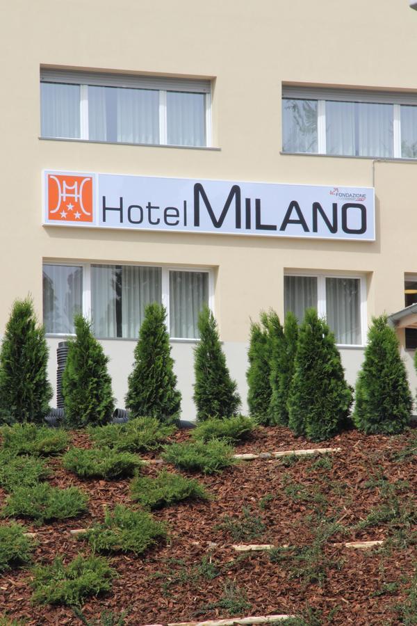 Hotel Milano Fondo Exterior foto